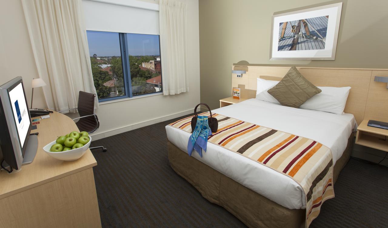 Novotel Melbourne St Kilda Extérieur photo